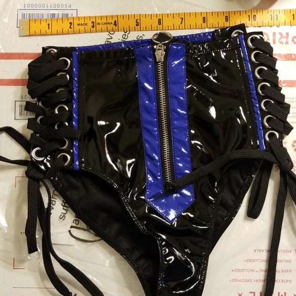 NEW ITEM. RACER RAVE SHORTS - Picture 8 of 8